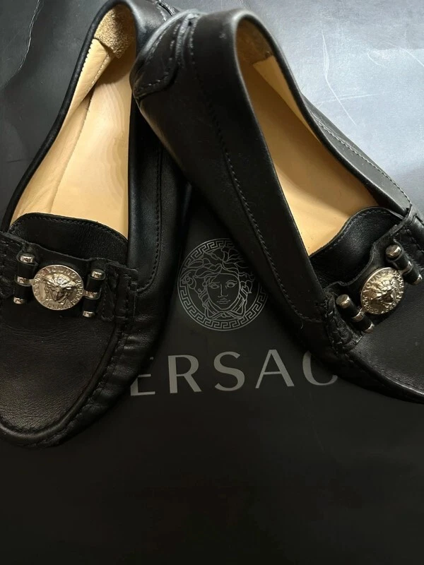 Mocasines versace originales.