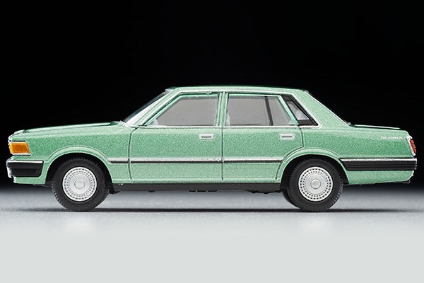 Tomica Limited Vintage NEO LV-N286a Nissan Gloria Sedan 200E GL 1