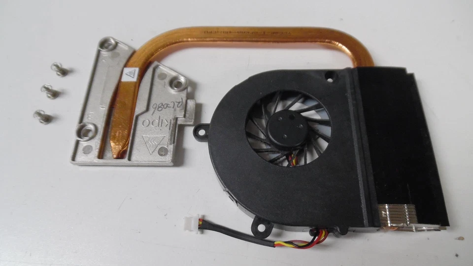Toshiba Satellite P855 15.6" CPU Heatsink w/Cooling Fan / AT0OT0001K0 - Image 2 of 4