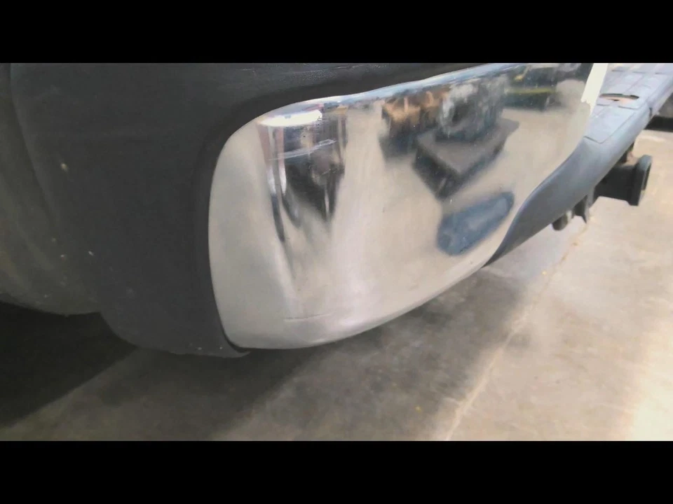 (LOCAL PICKUP ONLY) Rear Bumper Step Bumper Chrome Fits 00-06 SUBURBAN 1500 7072 - Image 2 of 4