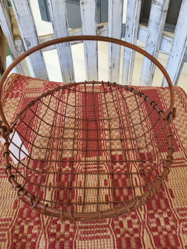 Primitive Rusty Repro Egg Basket Wire Farmhouse Country NWT - Image 4 of 4