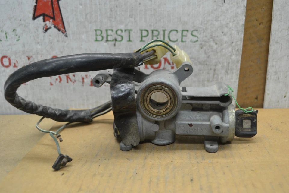 Interruptor de cilindro de bloqueo de encendido Isuzu I-Mark 1986 con llave 336653 151-8D7 Bx 2 Foto 3 de 4