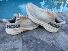 Hoka Clifton 9 Youth Size 5.5  Casual Running Shoes B1131170VLS