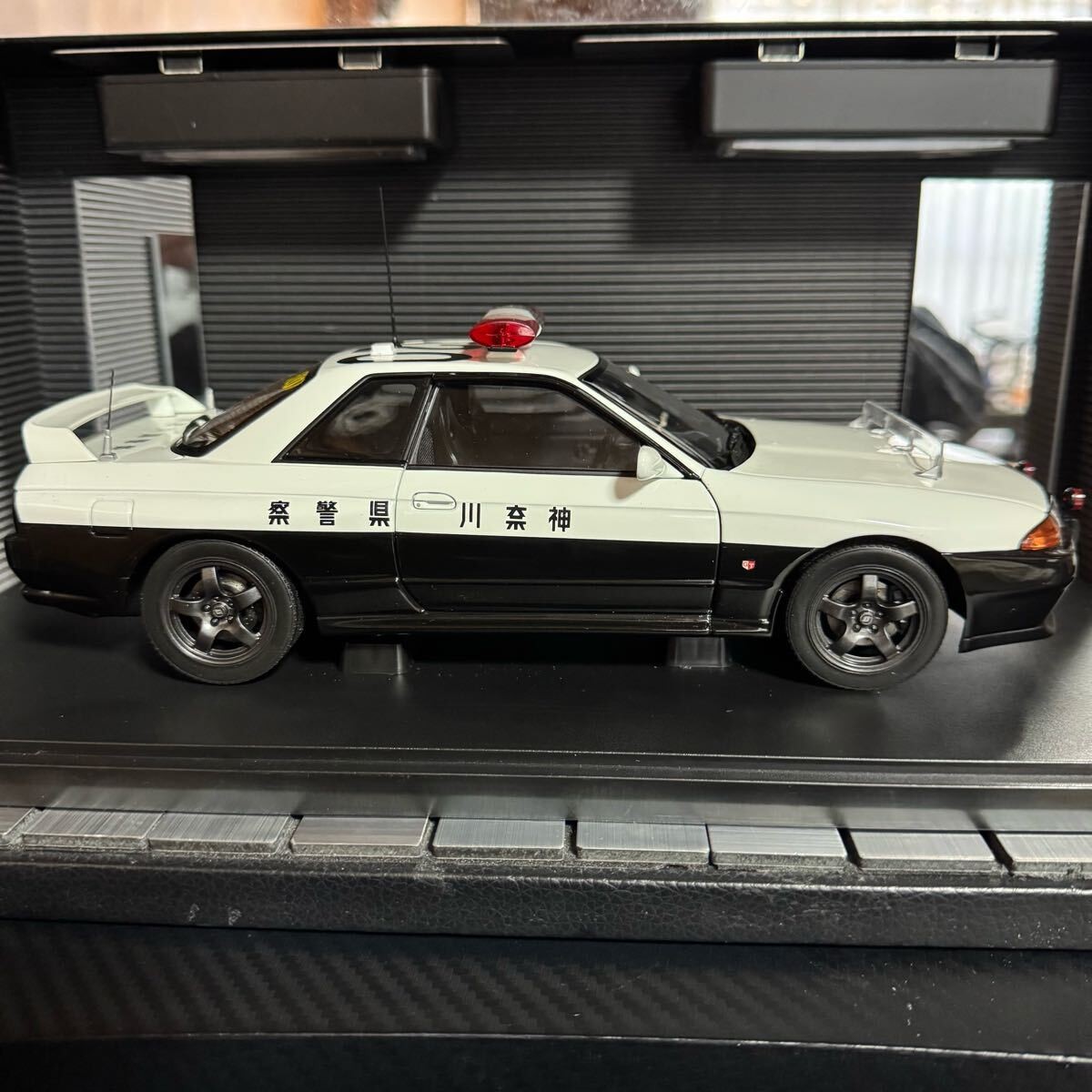 1/18 AUTOart Nissan Skyline GT-R R32 Kanagawa Police Car
