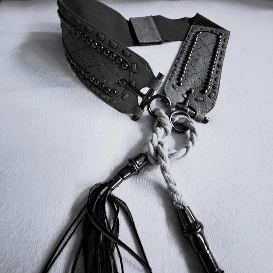 c.a.r.o. Damen Taillengürtel im Boho-Look Westernlook Nieten grau 80 - Bild 2 von 4