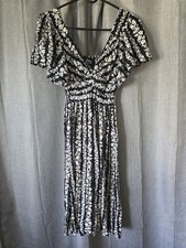 Angie Black White Cross Front V Neck Floral Midi Dress Size S Flutter Sleeves