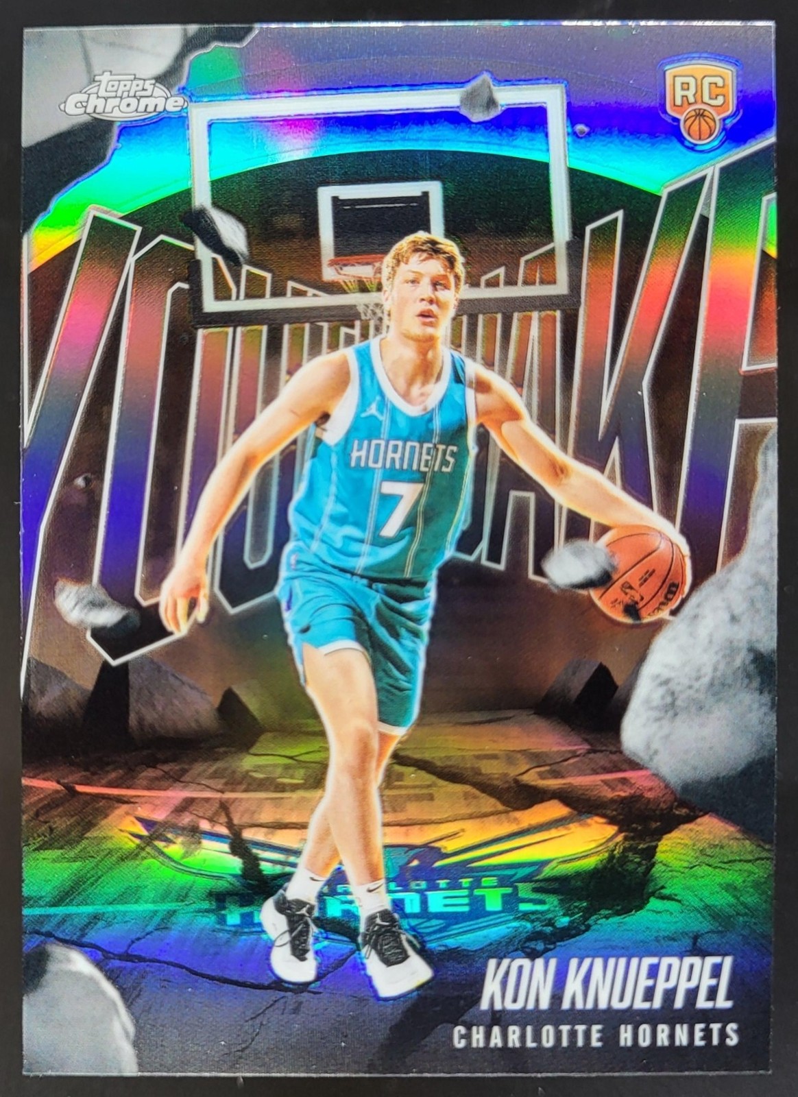 2025-26 Topps Chrome Kon Knueppel Youthquake Refractor RC Hornets DD5