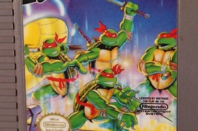 Nintendo Teenage Mutant Ninja Turtles TMNT NES vintage video game cartridge 1989