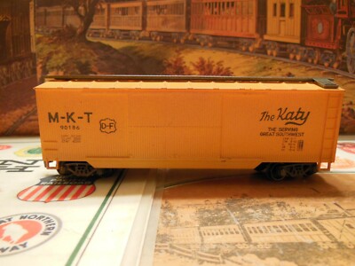 HO Scale AHM M-K-T ''The Katy'' DPD 40' Box Car # 90186.  **NICE LQQK **