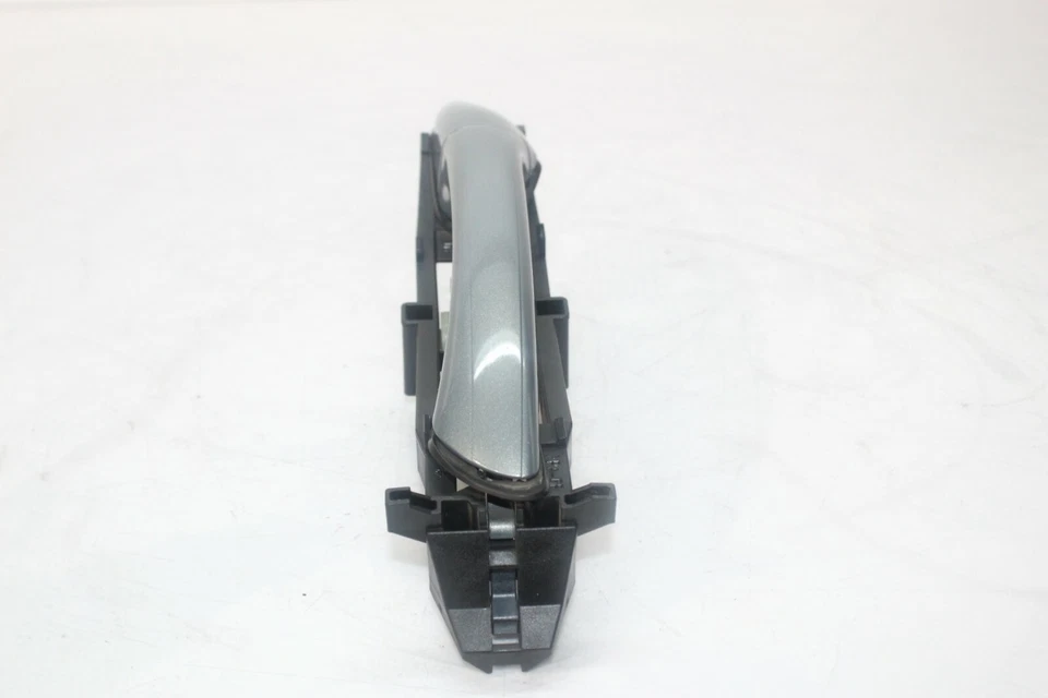 2003-2007 MERCEDES-BENZ C230 REAR LH DRIVER SIDE EXT. DOOR HANDLE L3315  - Image 4 of 4