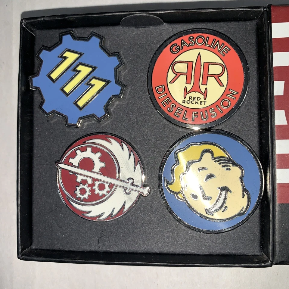 Fallout 4 Pin Set, Figure and 3 by 5 Brotherhood of Steel Flag - Image 3 of 4