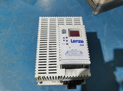 1PC Lenze drive ESMD 752L4TXA Tested Used