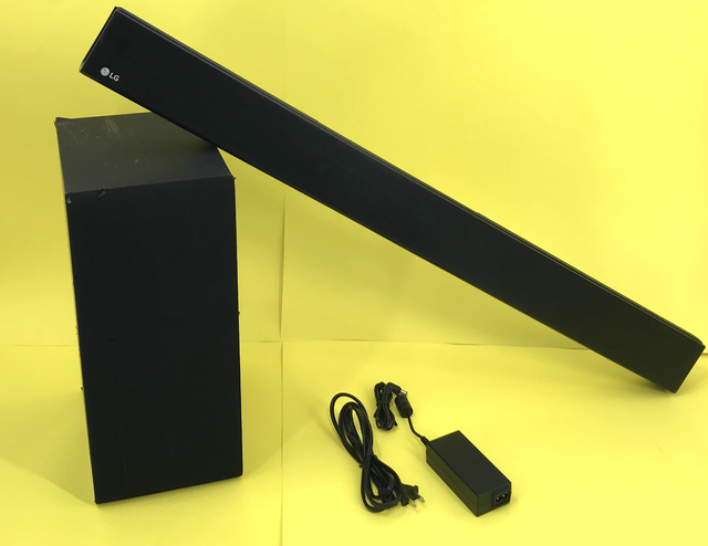 LG 2.1 System SPH4B-W Wireless Subwoofer With SoundBar SK4D - Black #