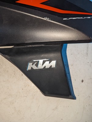 Genuine KTM OEM Right Fuel Tank Spoiler 2017-2018 Super Duke R  