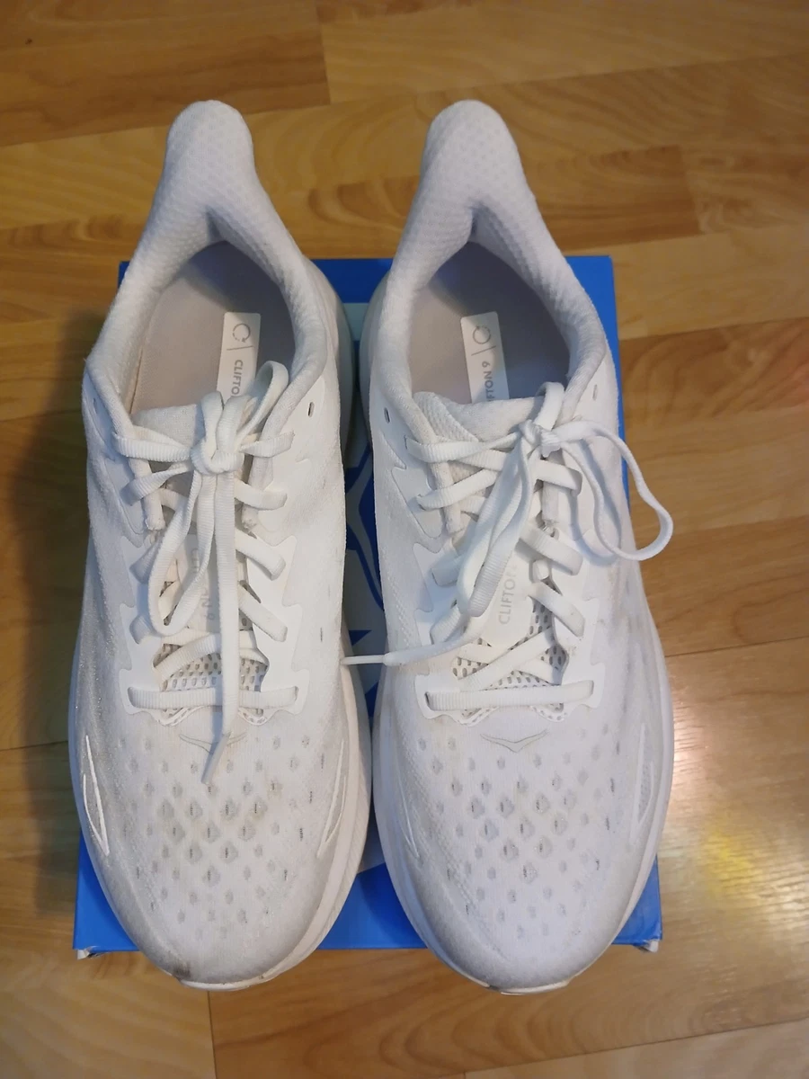 HOKA ONE ONE Clifton 9 Wide Lace-Up White Low Top Men/ Women  Sneaker HOKA ONE ONE Clifton 9 Men – Sole Mates main image 2