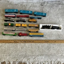 HUGE Lot Of 20 Ho Scale Train Cars Freight, Hoppers, Boxcars, Tank, Parts ONLY !