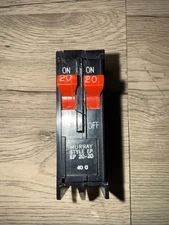 Murray EP2020 20/20 Amp 2 Pole 120/240V Tandem Circuit Breaker