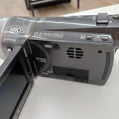 PANASONIC HDC-TM350 1080p HD Camcorder – Used – Good Condition