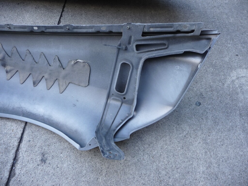 03-12 Maserati Quattroporte QP07 Right Left Fender Wing Panel 66820900 66821000