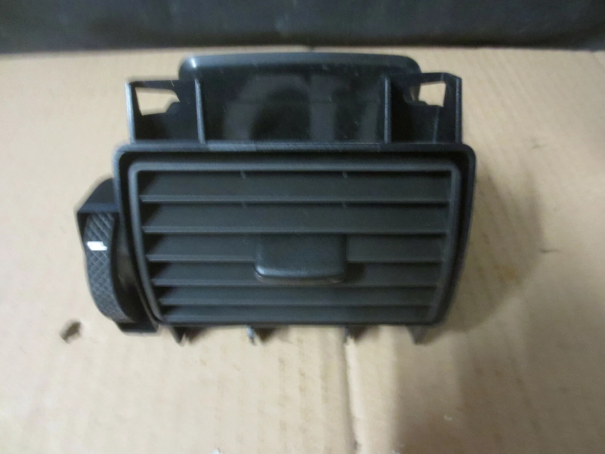 Ford Transit MK6 2006 on Center Left Fan Vent Louvre Part No 