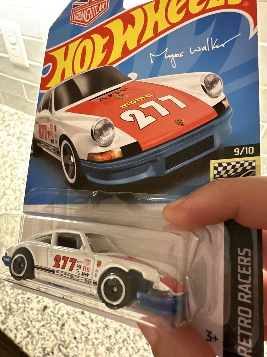 HOT WHEELS 1971 PORSCHE 911 NO11 MAGNUS WALKER URBAN OUTLAW 1/64 - a