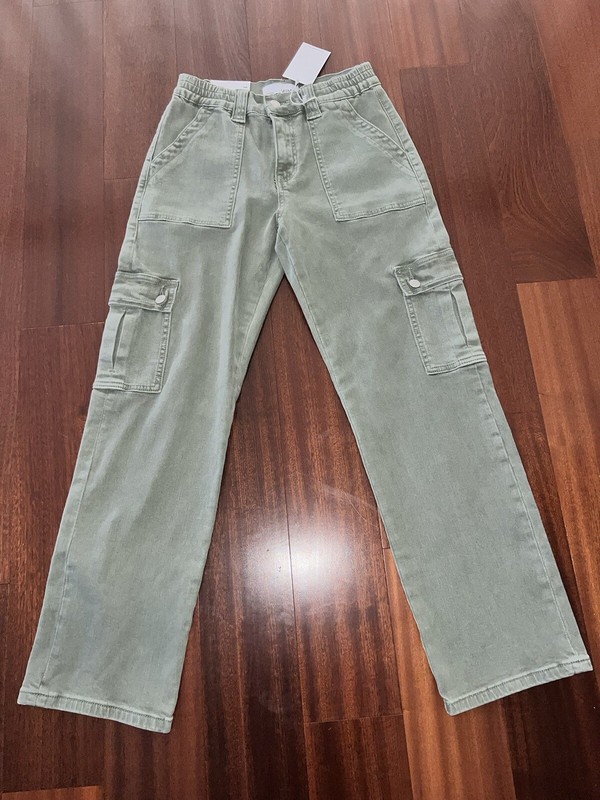NWT Vervet Army Green Dixie Cargo Jeans Size 26
