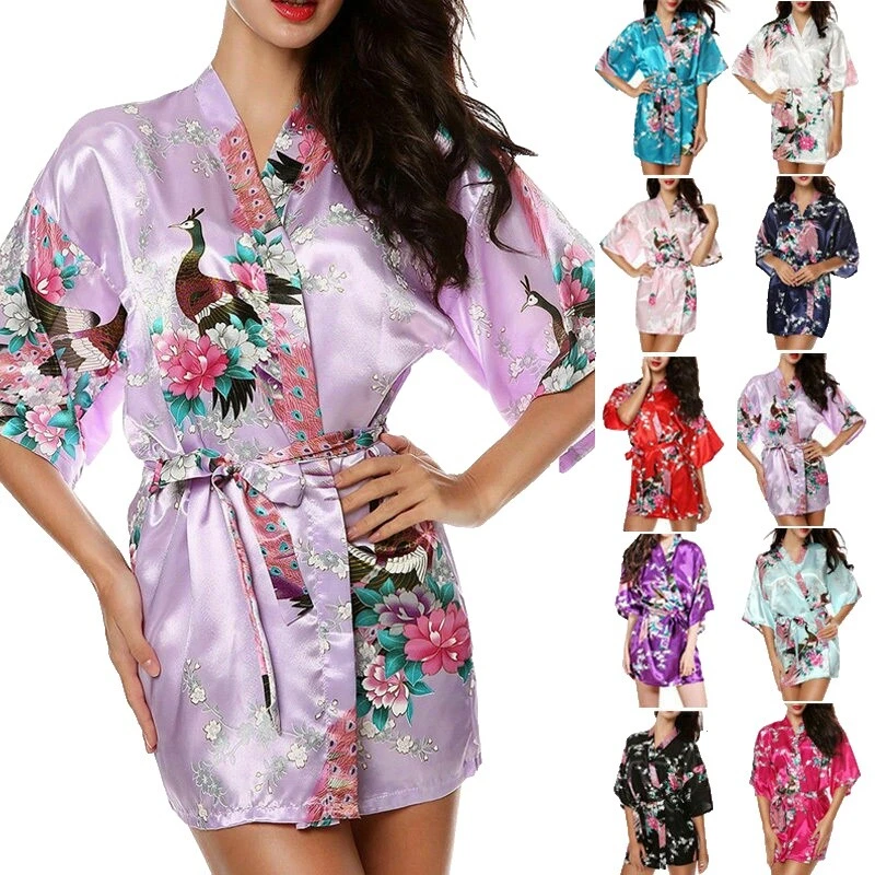 Kimono de seda estampado animal Pijamas y batas para Mujeres