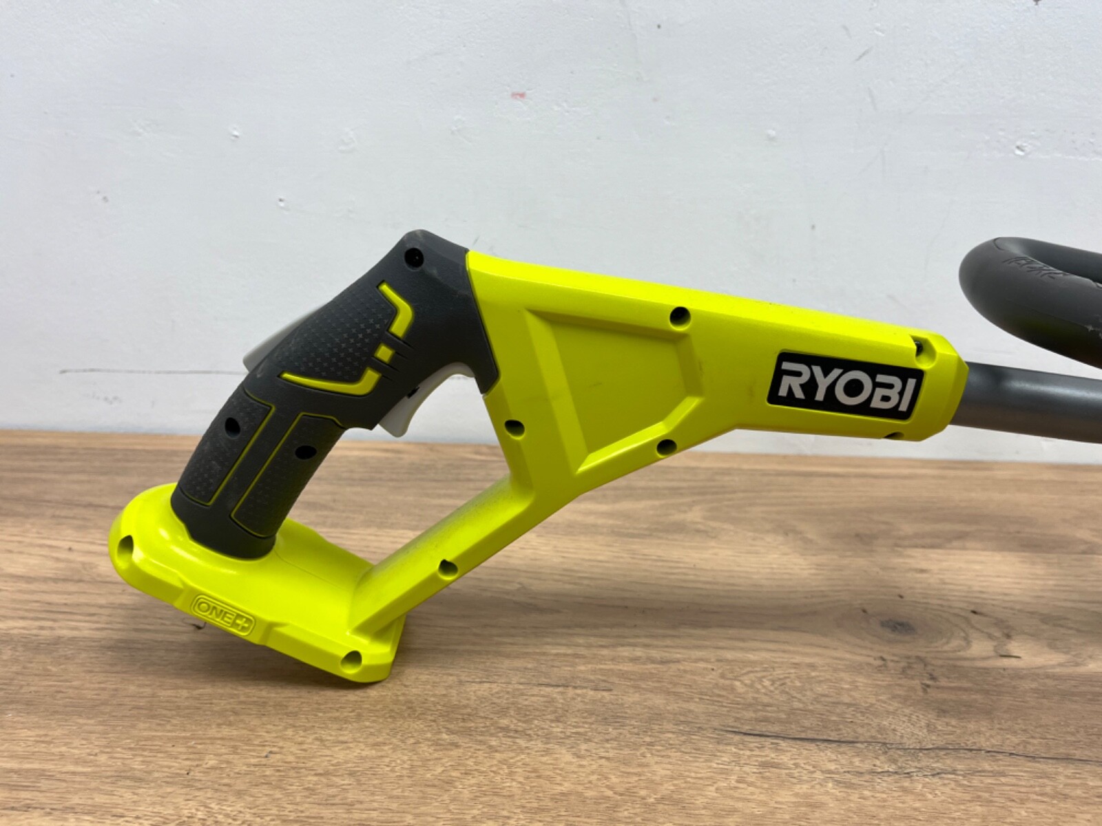 Ryobi RY18PCA120 18V ONE Cordless Patio Cleaner with Wire Brush