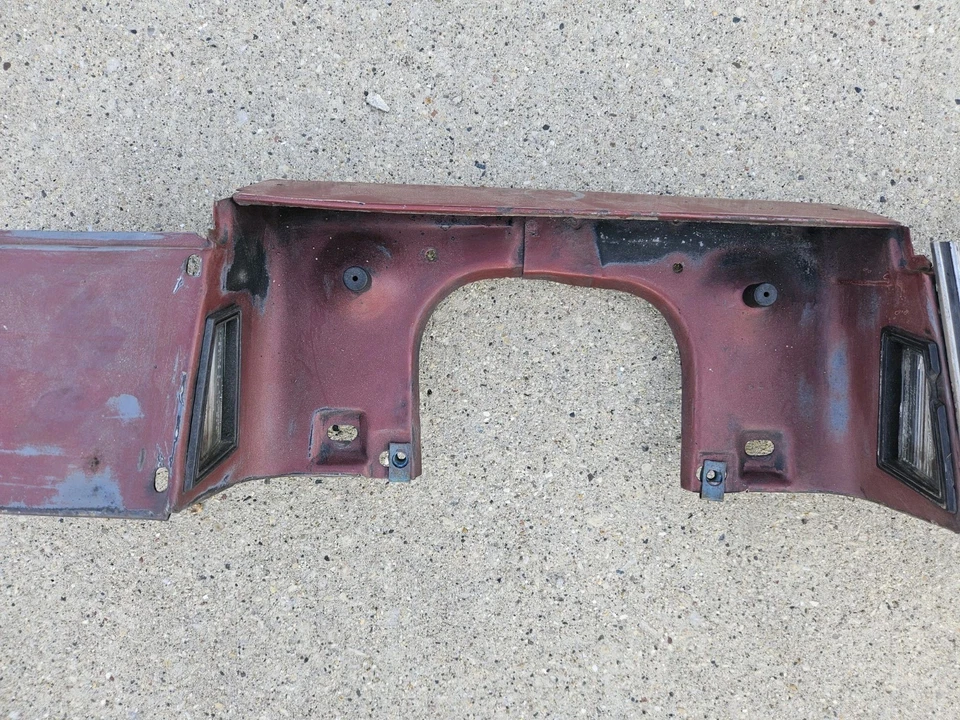 Chevrolet Monte Carlo 1979-1980 relleno de placa trasera panel de moldura GM OEM Foto 3 de 4