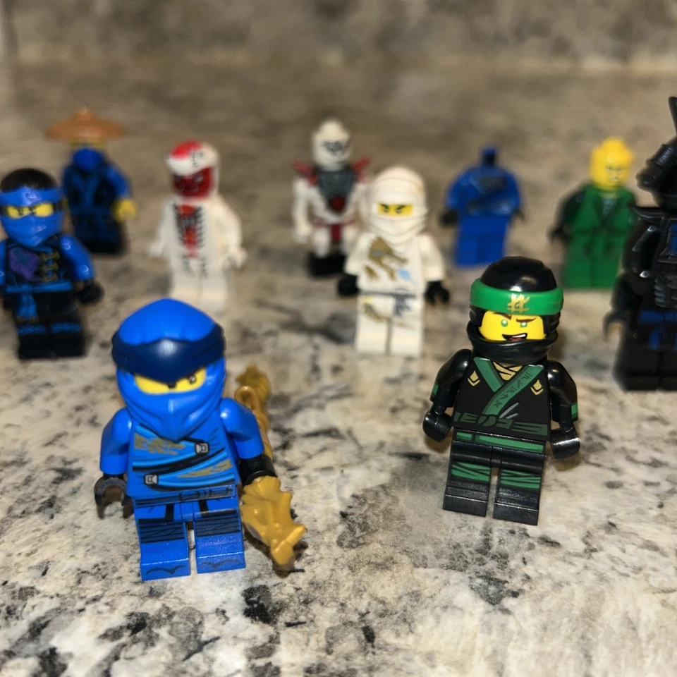 Lote de minifiguras Lego Ninjago Jay, Kai, Zane, Lloyd, Garmedon Foto 4 de 4