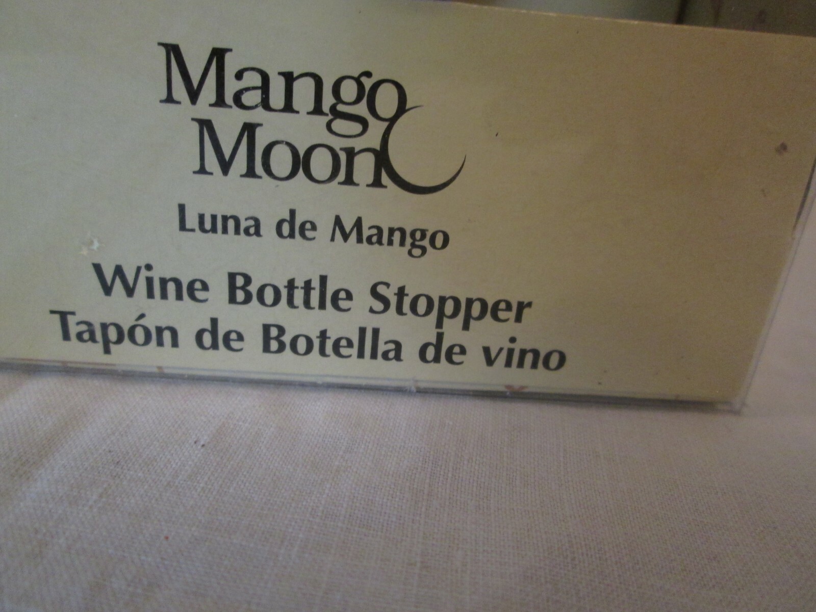 NEW Mango Moon Wine Bottle Stopper Red High Heeled Shoe Luna de Mango