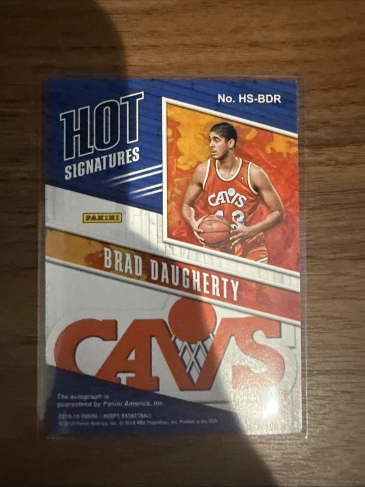 Aros de la NBA Panini 2018-19 - Hot Signatures Brad Daugherty #HS-BDR (AU) Foto 2 de 2