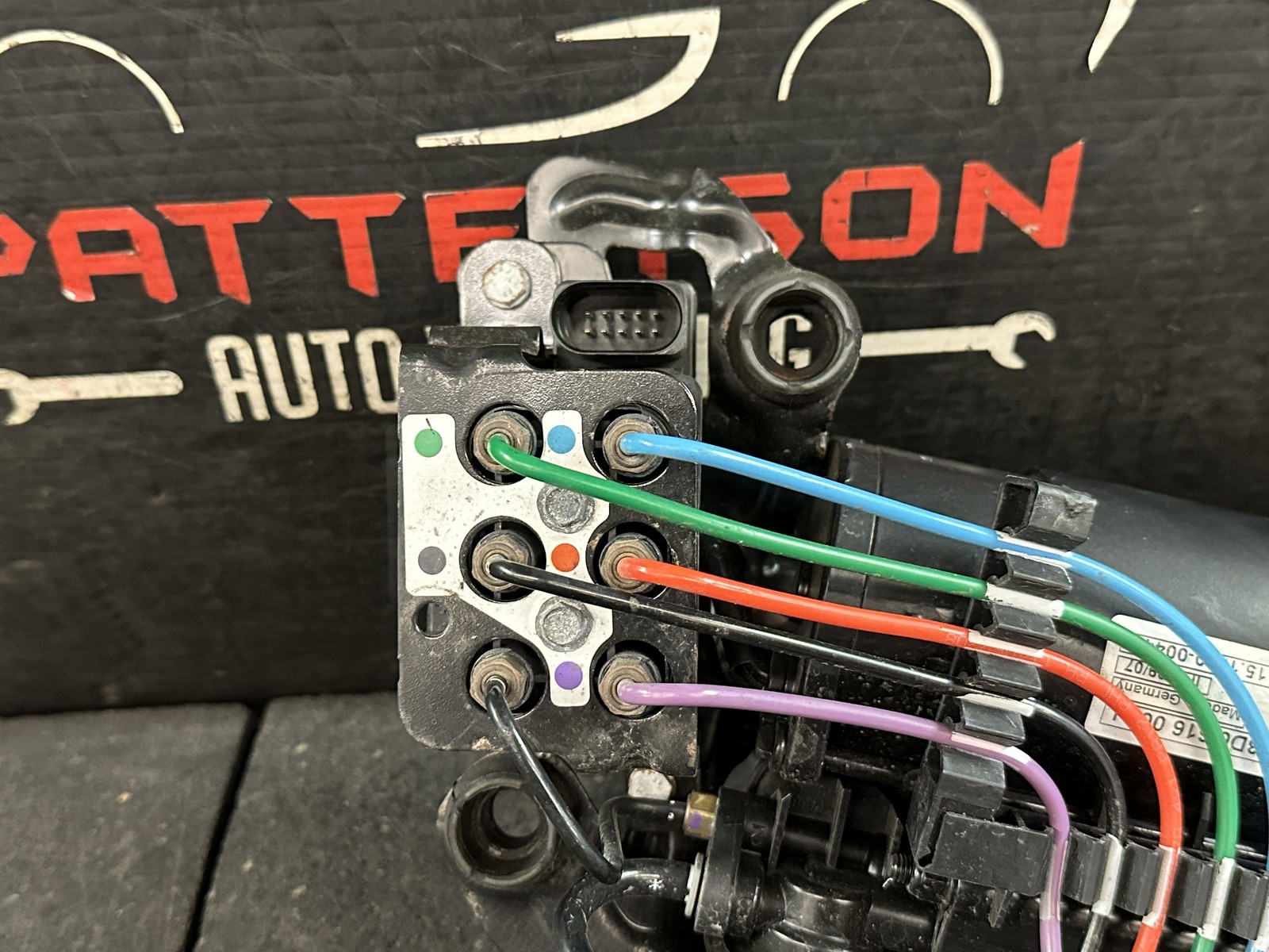 03-12 BENTLEY CONTINENTAL AIR RIDE SUSPENSION COMPRESSOR ID 3D0616005L