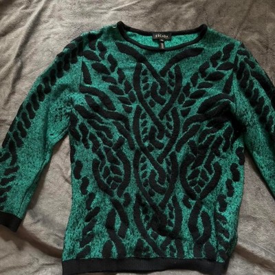 Escada 100 wool knit pullover