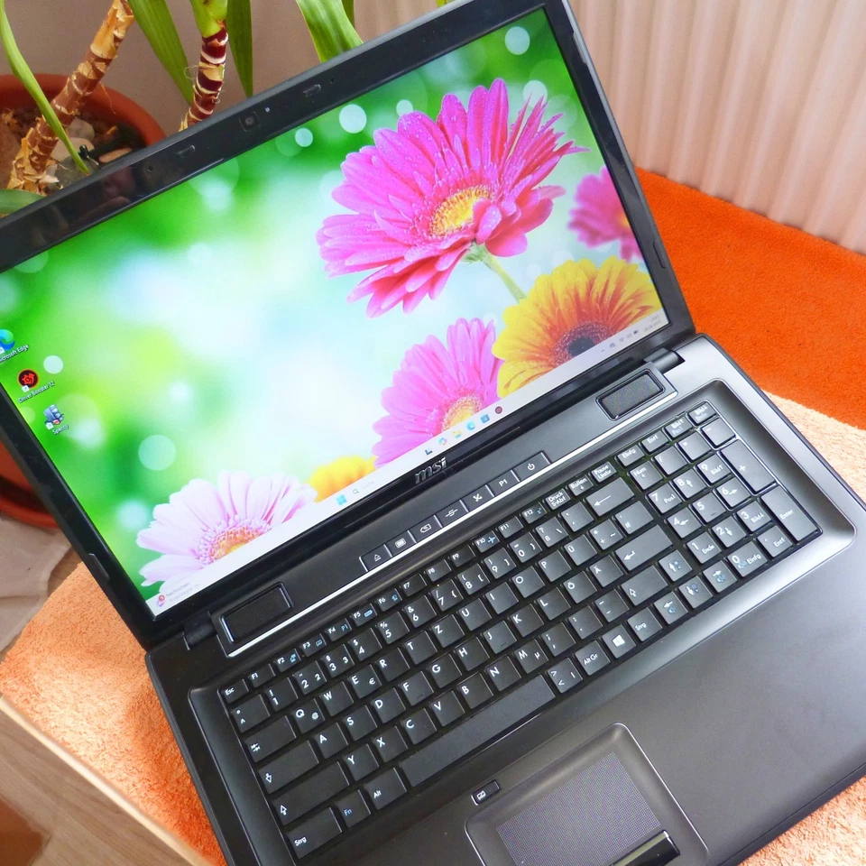 MSI CX70 POWER 17 Zoll l SSD Windows 11 l 8GB RAM NEU QUAD i7 GeForce HDMI USB3 - Bild 4 von 4