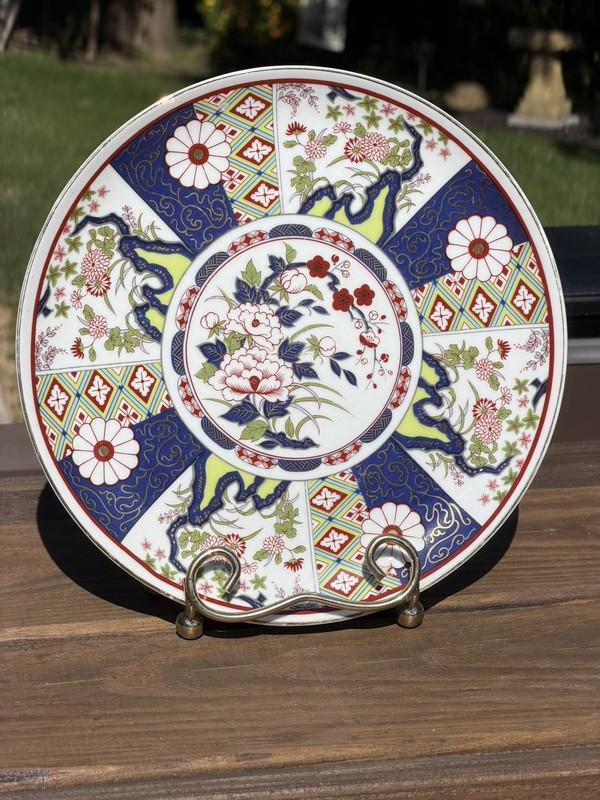 Japanese Porcelain Imari Hand Painted Red Blue Gold Decorative Plate 10” Dahlias