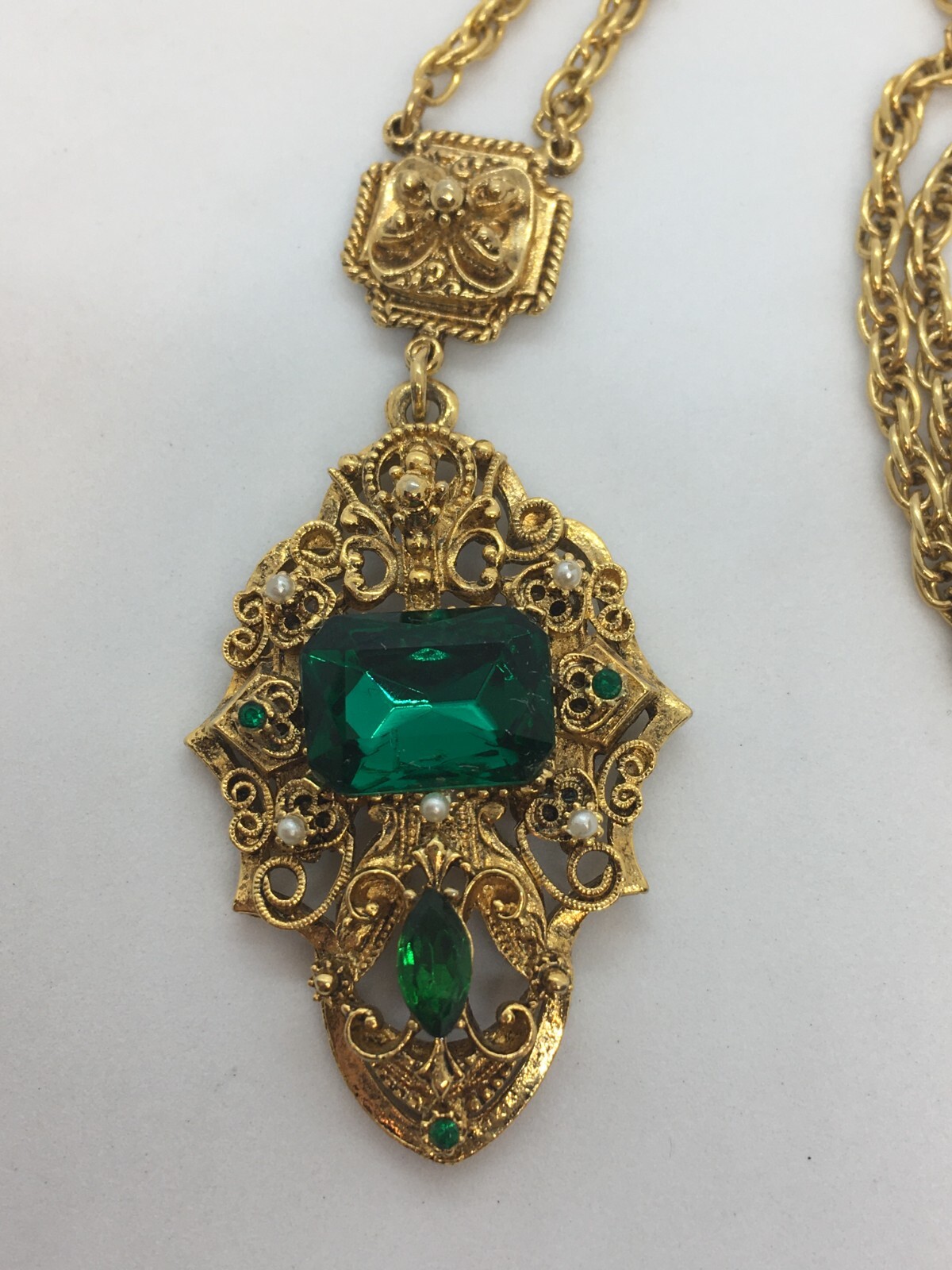 Vintage Baroque Gold Tone Emerald Green Crystal Glass… - Gem
