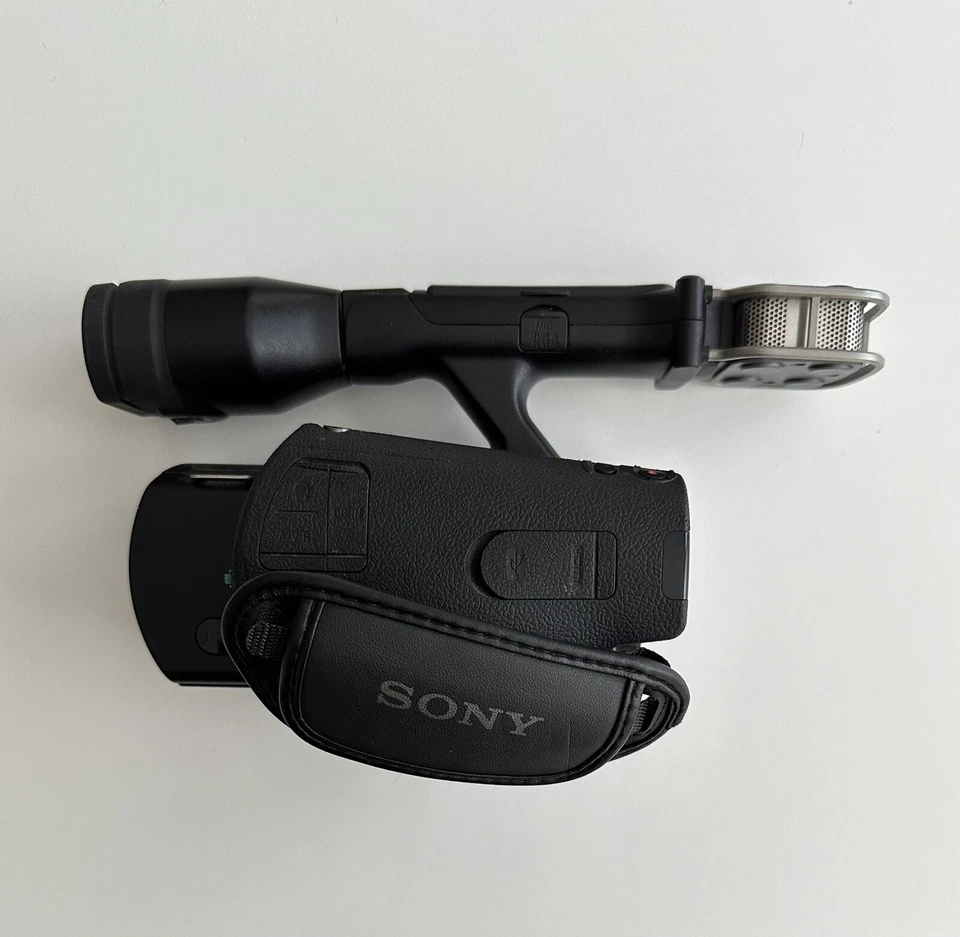 SONY NEX-VG20 E-Mount Digital Video Camera w/ Shotgun Mic, LED Light & More - Image 3 of 4