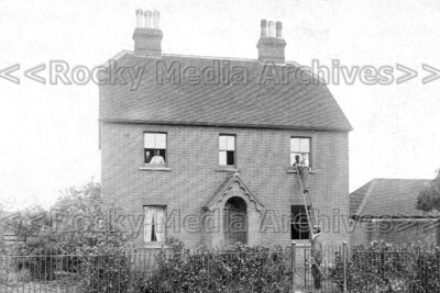 Cjj-31 Keeper's House Where Rose & Davey Lived, Cobham, Surrey. Foto