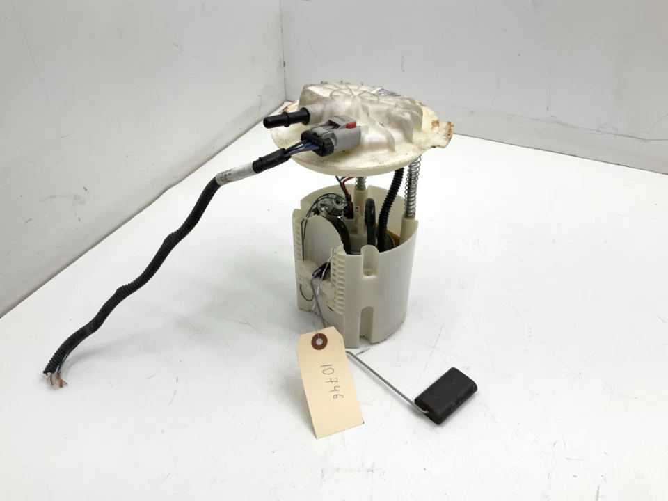 Dodge Grand Caravan Town & Country 2008-2010 conjunto de bomba de combustible 04721511AC OEM Foto 3 de 4