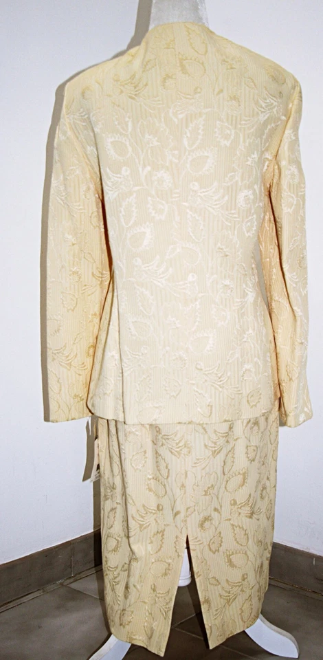 CHRISTIAN DIOR Traje Chaqueta y Falda Pájaro/Jacquard Floral en Almendra Talla 12-14 RARO Foto 3 de 4