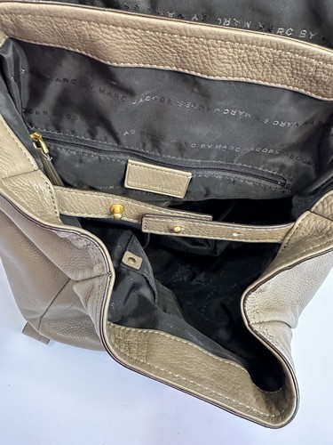Marc by Marc Jacobs leather backpack in color "Puma Taupe" - Picture 11 of 11