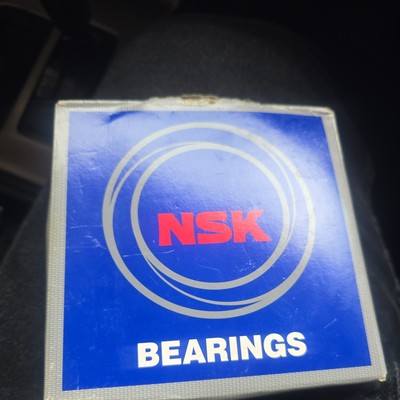 22215EAE4C3 NSK Nippon Seiko 75 x 130 x 31 mm SPHERICAL ROLLER
