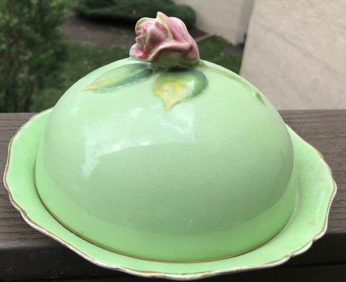ROYAL WINTON GRIMWADES GREEN CHEESE OR BUTTER ROUND DISH DOME w ROSE BUD FINIAL