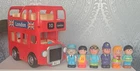 EARLY LEARNING CENTRE HAPPYLAND RED LONDON BUS AVEC SONS ET 6 X FIGURINES L@@K