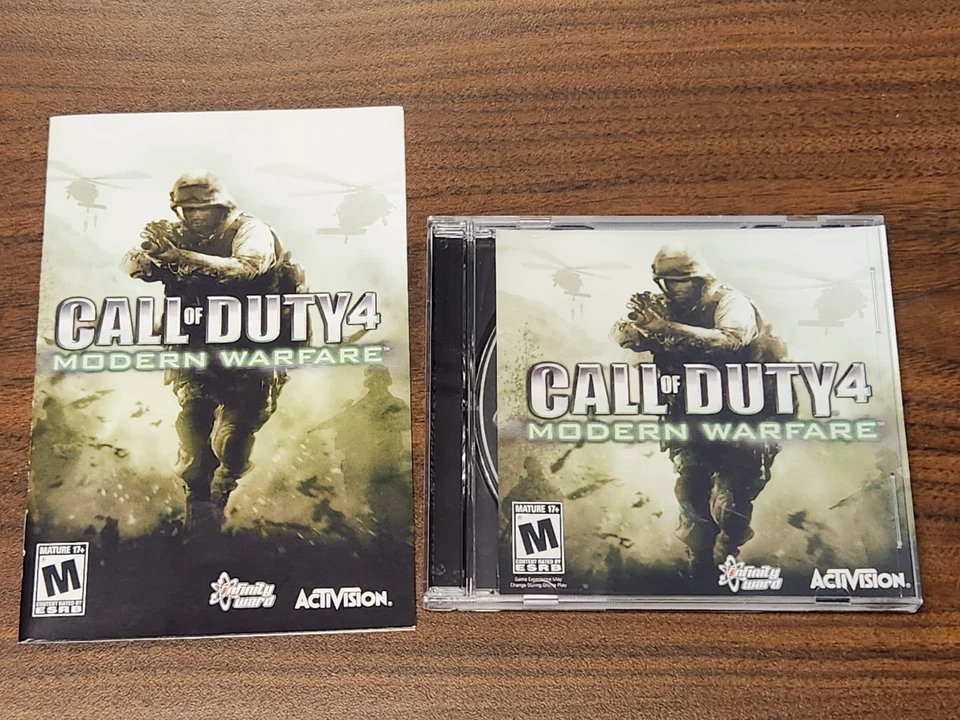 Lote de 8 juegos Big Box PC CD-ROM Platoon Flight Simulator blanco y negro 2 etc Foto 3 de 4