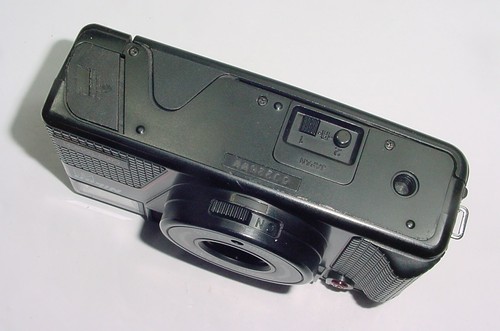 Nikon L35 AF2 One Touch 35mm Film Point & Shoot Camera with 35/2.8 Lens - Ex++ - Picture 5 of 6