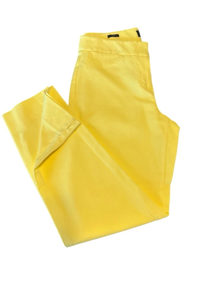 Calças amarelas de cintura alta com 28" cintura e 31" costura interna  - Imagem 2 de 4