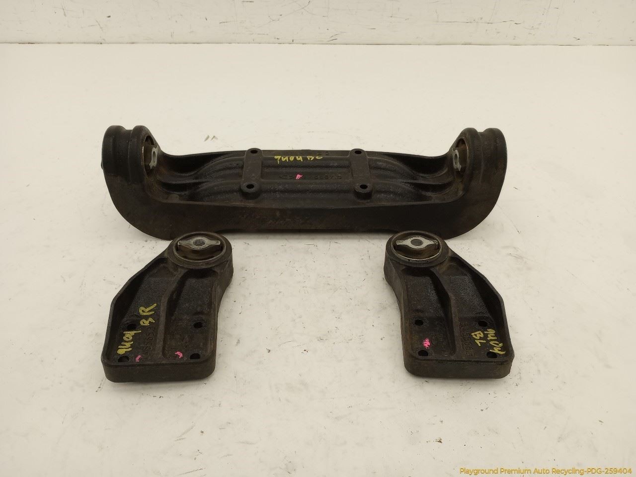 Maserati Quattroporte M139 Set Of Rear Differential Carrier Mount Bracket 03-08