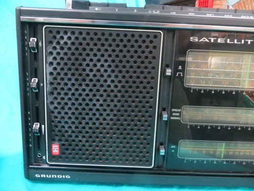 GRUNDIG radio mod. SATELLIT 2000 - Radio multibanda anni '70 - Picture 18 of 19
